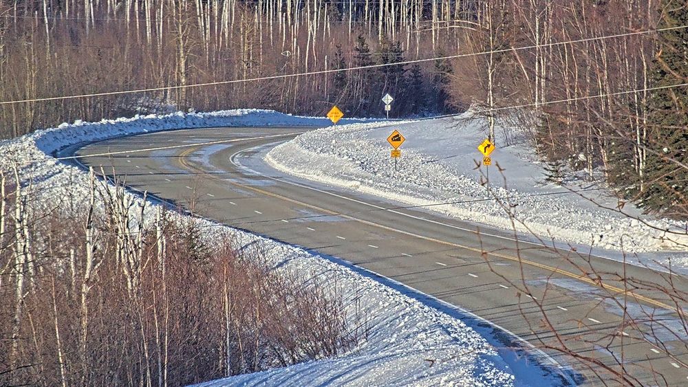 Parks Highway @ Nenana Hills MP 325.4 — View 7