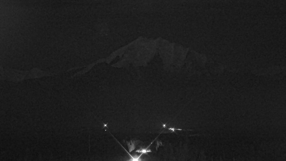 Glenn Highway @ MP 176.6 live traffic camera, angle 1 of 8