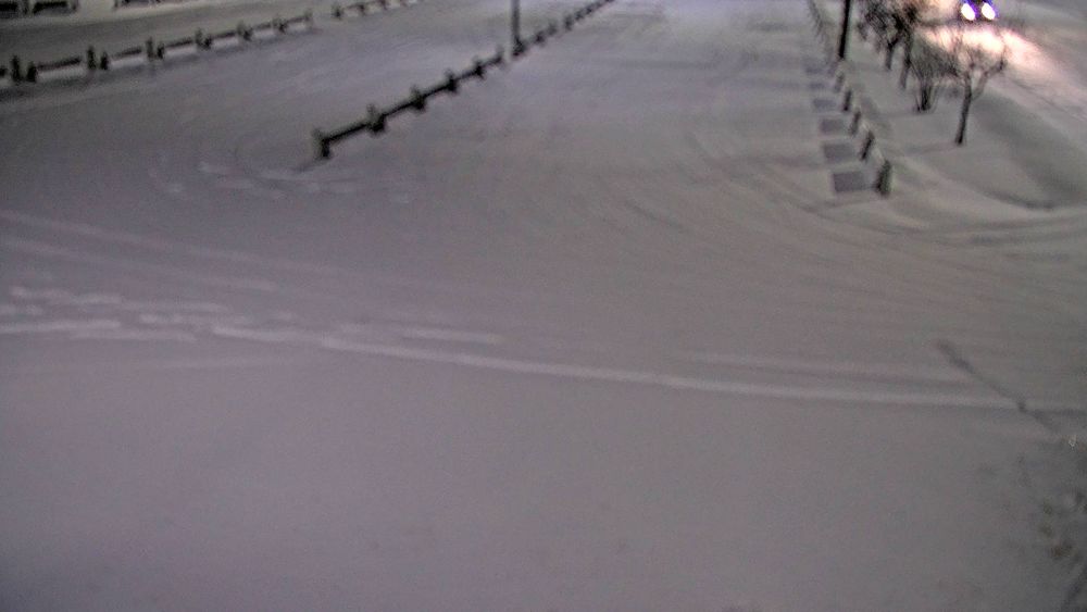 Lathrop Street @ 21st Avenue Fairbanks live traffic camera, angle 1 of 8
