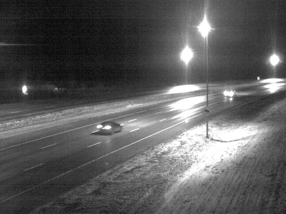 Glenn Highway @ S Curves  MP 10 live traffic camera