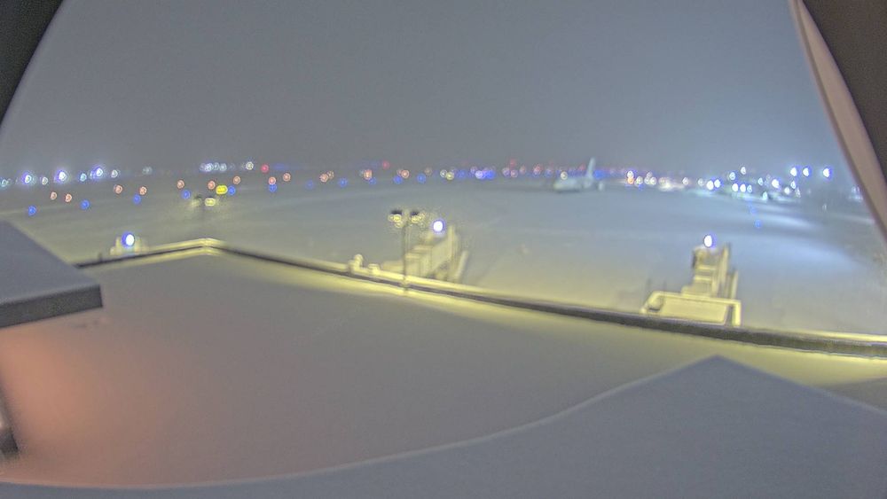 Fairbanks International Airport live traffic camera