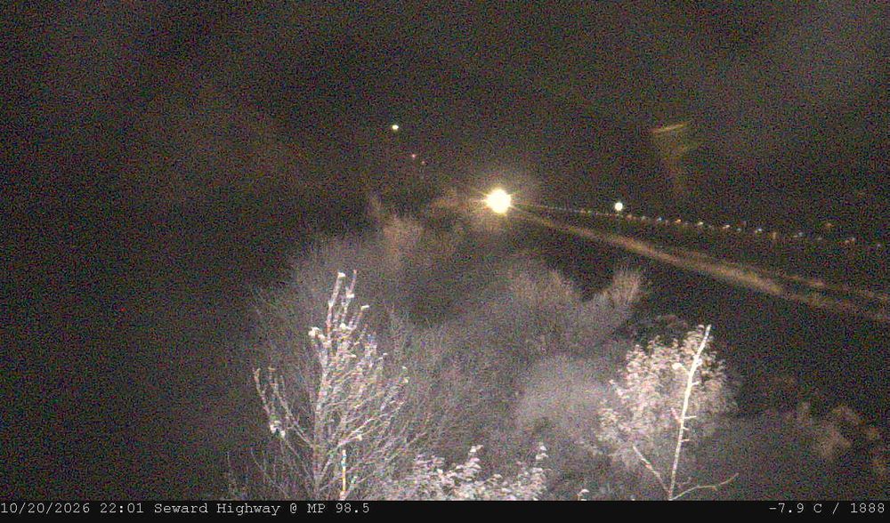 Seward Highway @ MP 98.5 live traffic camera, angle 1 of 2
