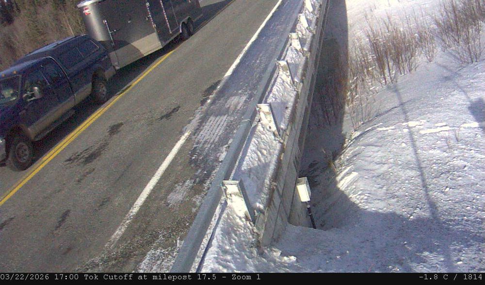 Tok Cutoff at MP 18.5 live webcam