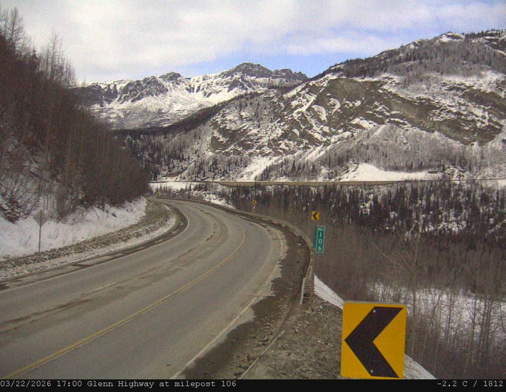 Glenn Highway at MP 106 live webcam
