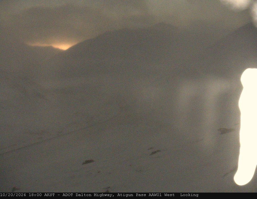 Dalton Hwy @ Atigun Pass MP 244 live traffic camera, angle 1 of 4